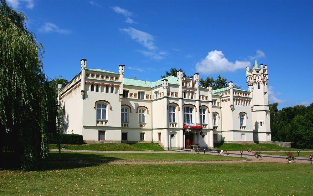 Paszkowka Palace Hotel And Park Complex Exterior photo